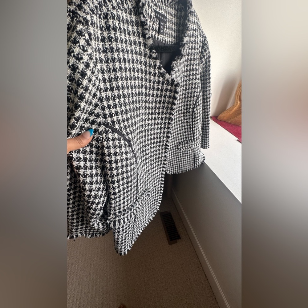 Houndstooth Tweed Jacket - Picture 5 of 9